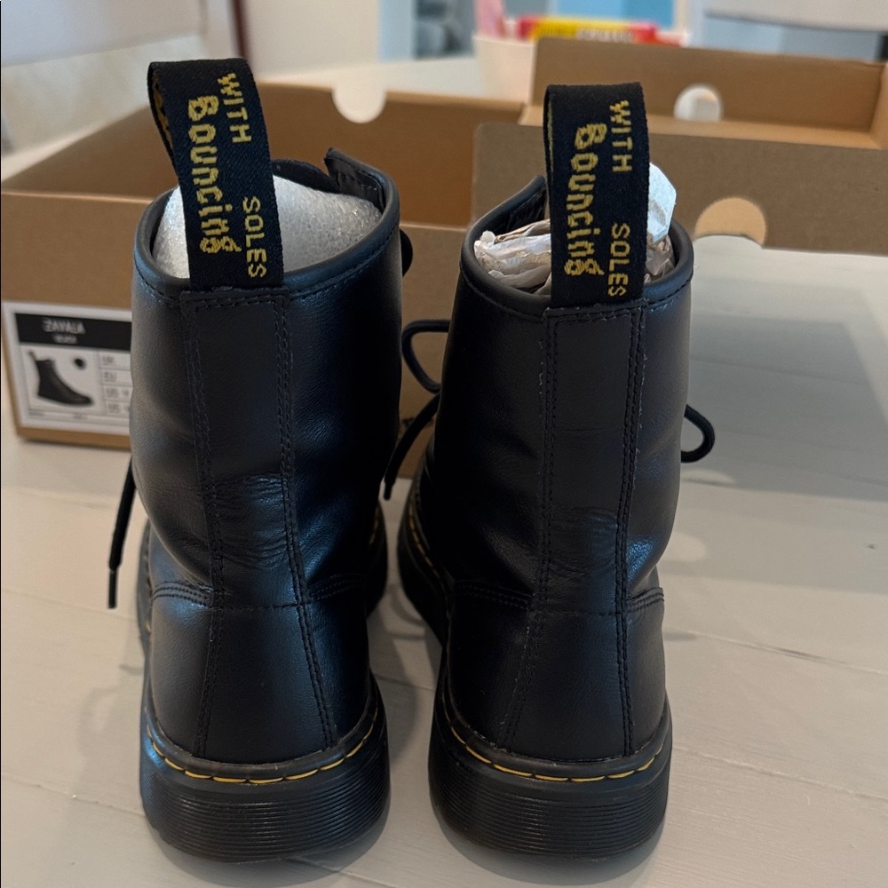 Dr. Martens Zavala Black Boots - Picture 4 of 10